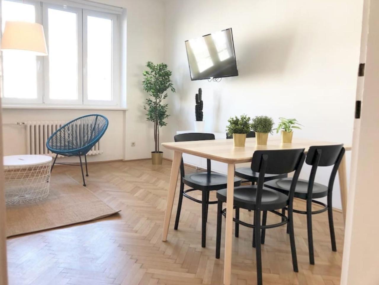 Bright, Lovely And Quiet Apartment At The Heart Of Vienna, Nachmarkt, City Center Экстерьер фото